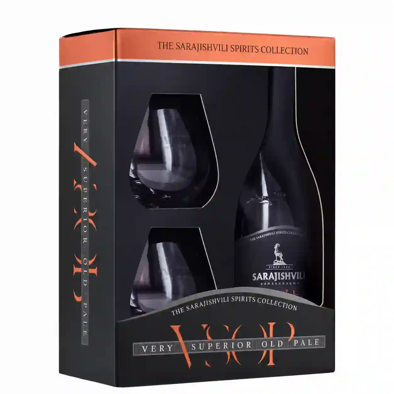 Sarajishvili VSOP se 2x skleníčkami - dárkové balení - 0,7 l Sarajishvili VSOP je brandy, ve které se potkává zralost s energií. Směs prémiových gruzínských vinných destilátů, z nichž nejstarší zrál 12 let v dubových sudech. Zářivě jantarová barva, vůně sušených švestek, skořice, vanilky a sladkého koření a vícevrstvá, hladká chuť. Balení obsahuje dvě skleničky. Sarajishvili VSOP se 2x skleníčkami - dárkové balení - 0,7 l
