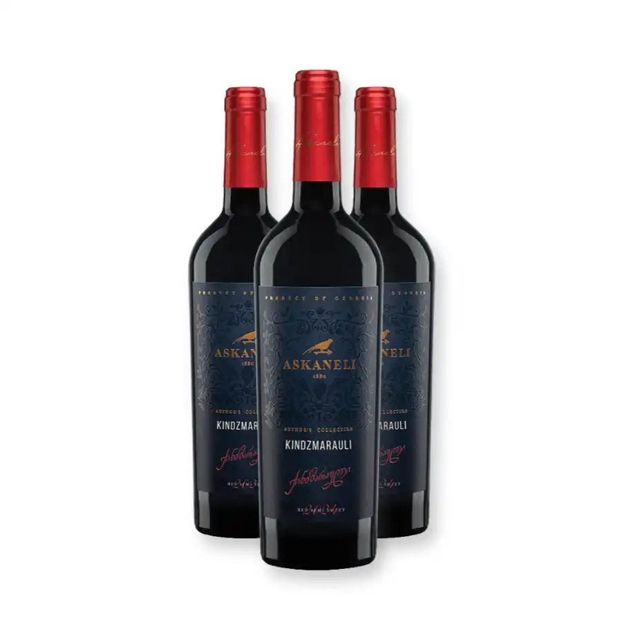 3x Askaneli KINDZMARAULI red semisweet wine Three bottles of Georgia's most famous semi-sweet wine — the ideal format for getting acquainted with Kindzmarauli's legendary flavour. Velvety structure and harmonious sweetness with no added sugar, a great gift or introduction to Georgian wines. 3x Askaneli KINDZMARAULI red semisweet wine